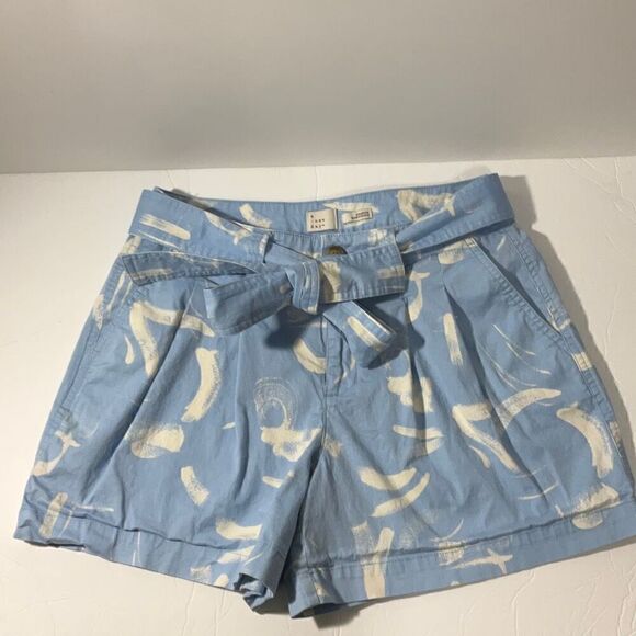 Light Blue and White Highrise Pleated Shorts With Tie Belt, 6 - Picture 3 of 14